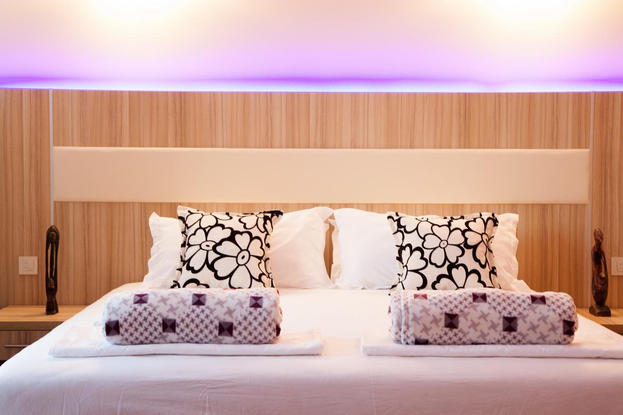 Hotel Blue Moon อุลซิน ภายนอก รูปภาพ